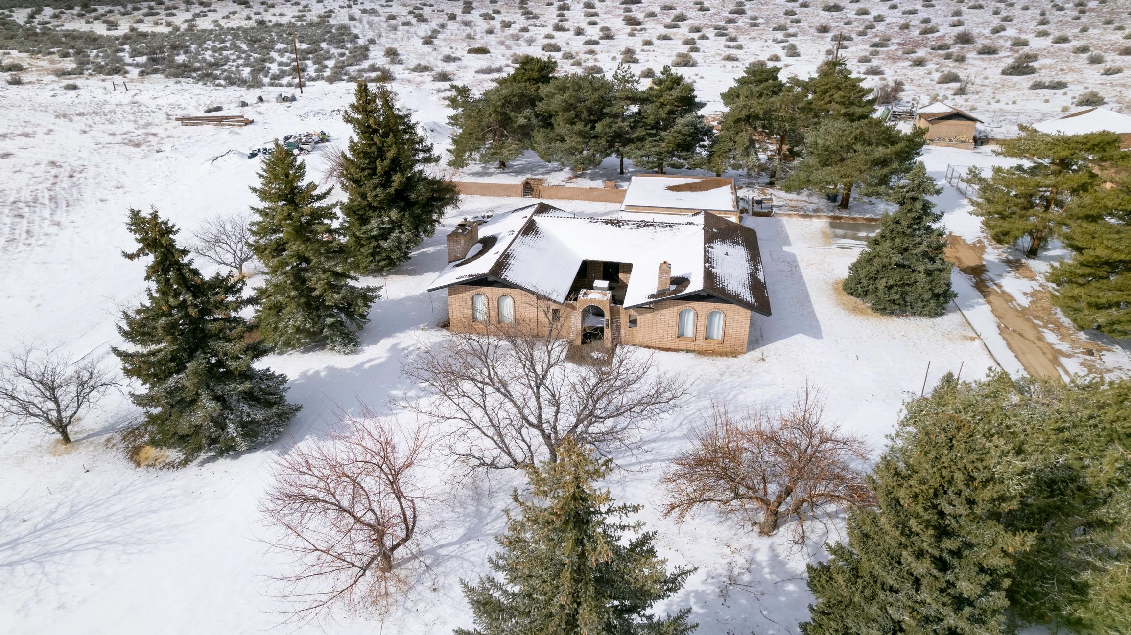 Professional real estate photography of a White Mountains cabin interior